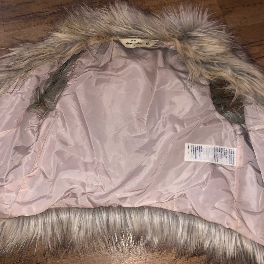 HP⚡️Abercrombie fur vest - Picture 4 of 7
